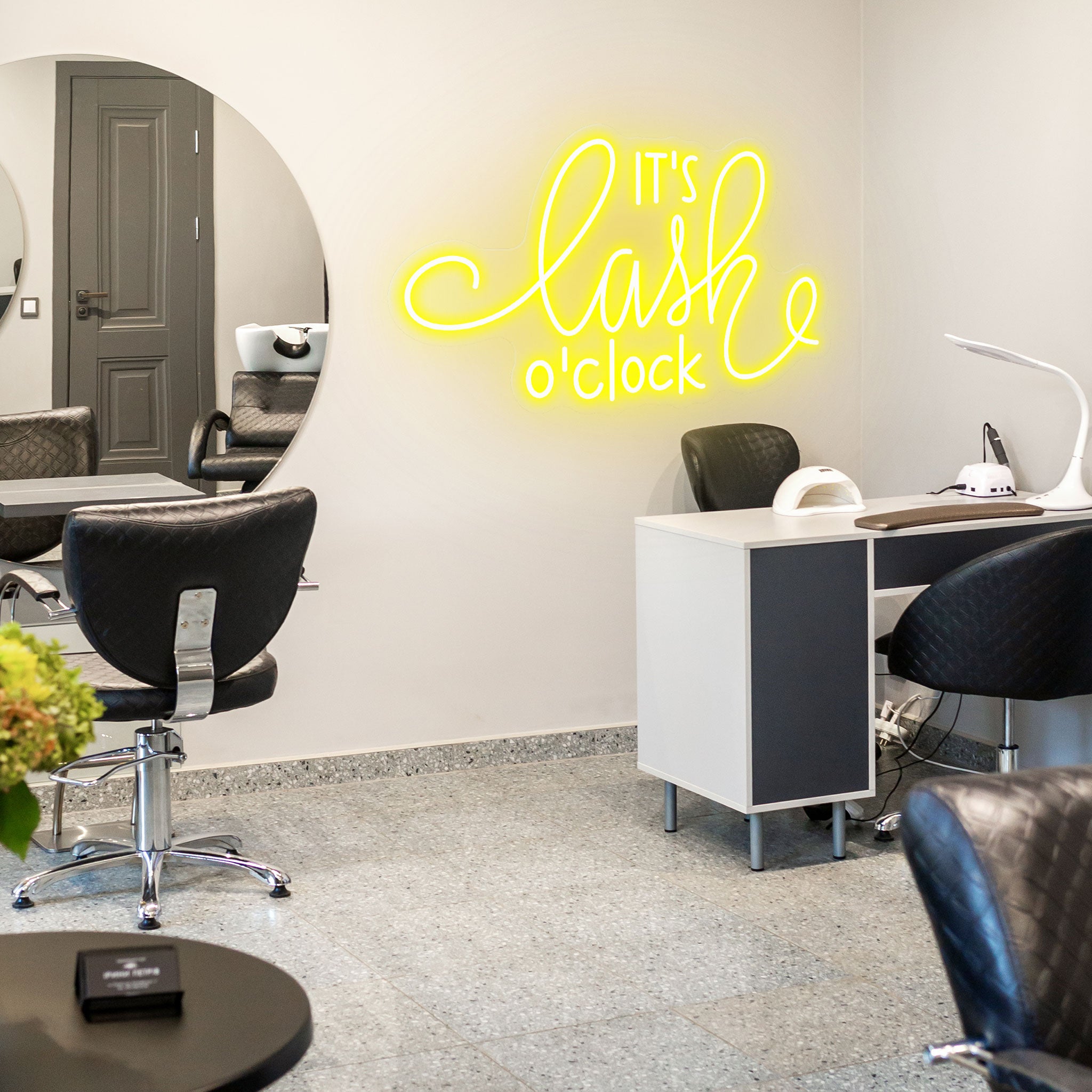 It's Lash O'Clock - Neon Sign - Salon / Beauty Clinic